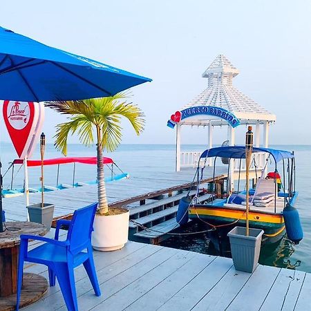 Restaurante Y Hotel “La Pesca” 푸에르토 바리오스 외부 사진