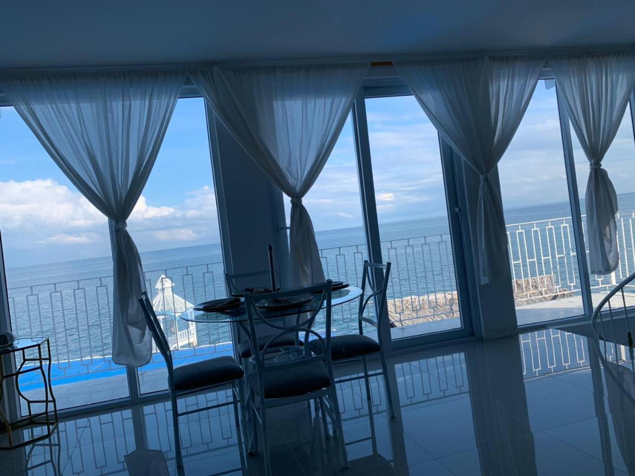 Restaurante Y Hotel “La Pesca” 푸에르토 바리오스 외부 사진